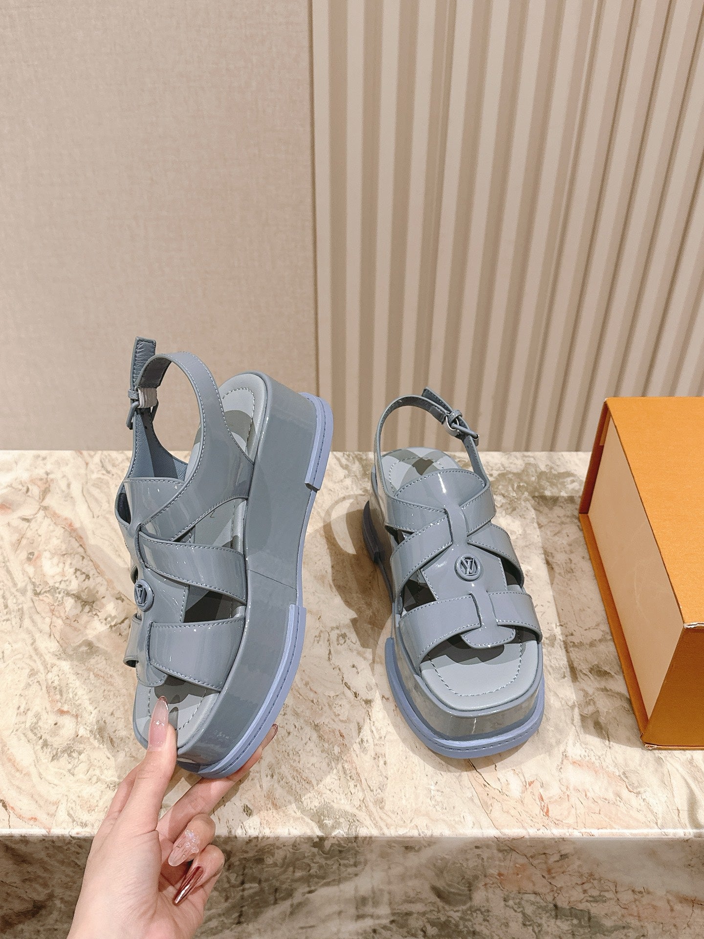 Lvv fashion thick-soled sandals 0725042802