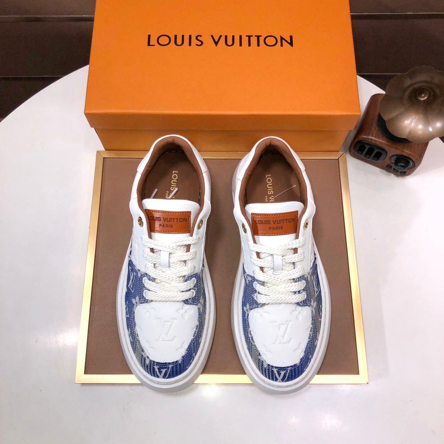 Lvv classic and fashionable sports shoes 0725090904