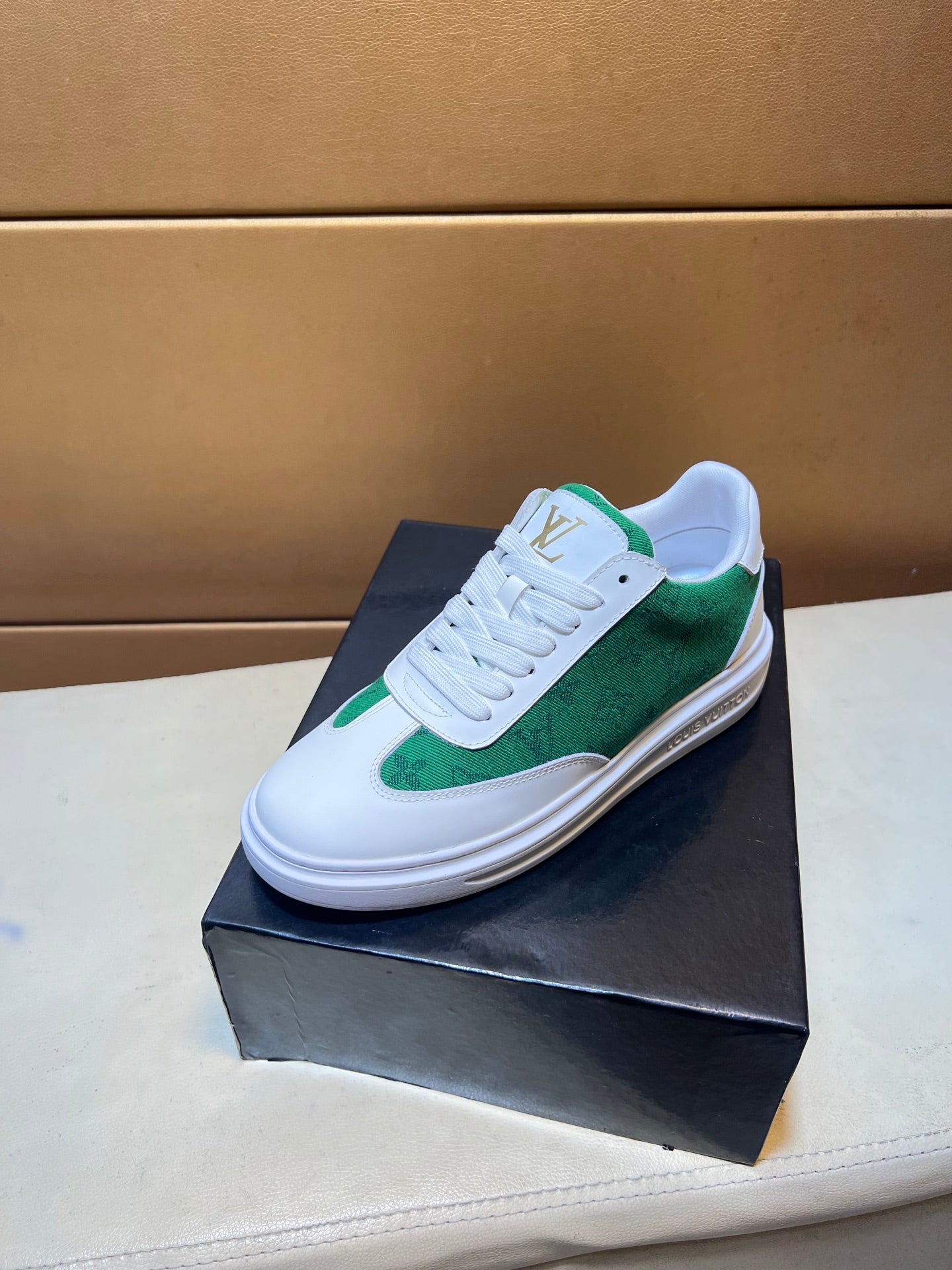 Lvv's new printed sports shoes 0725101305