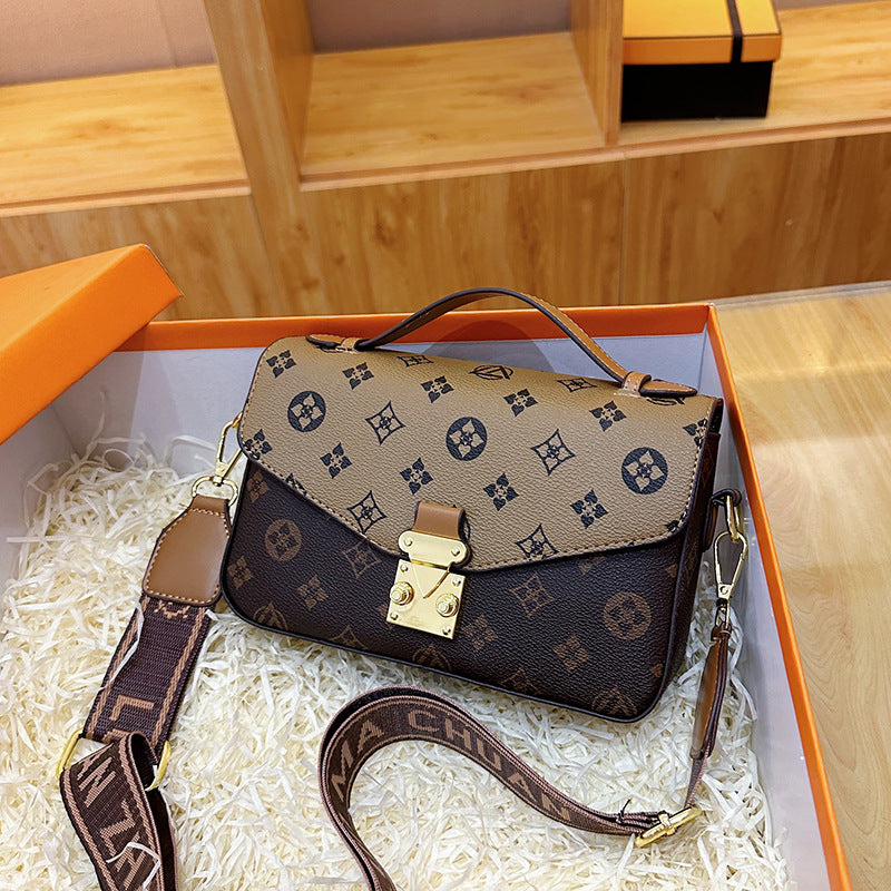 Fashionable minimalist shopping bags 2025073118