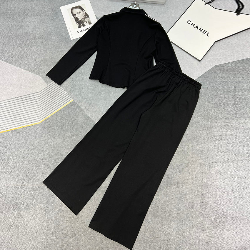 New high-end sportswear set for early autumn 1024080502