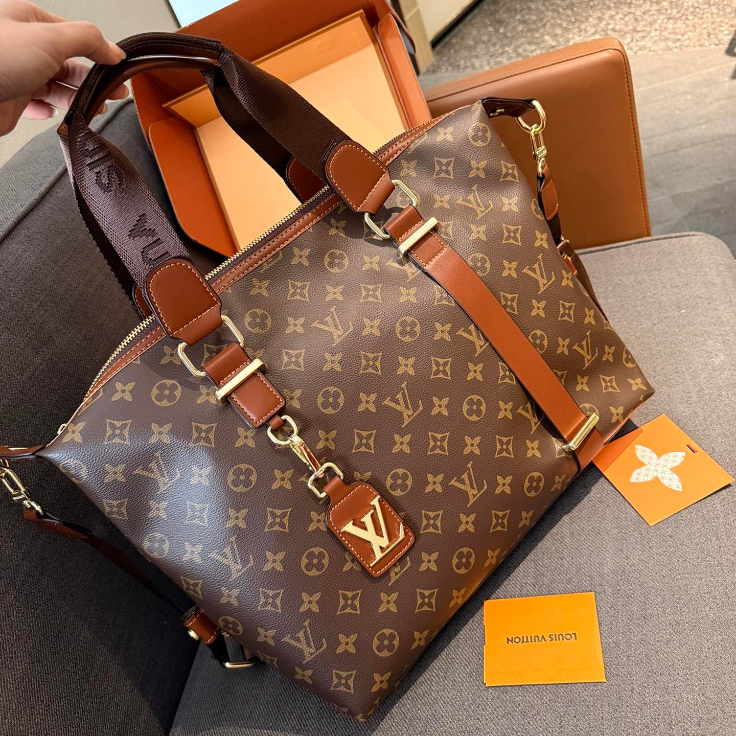 V fashion new crossbody shopping bag 0724110708