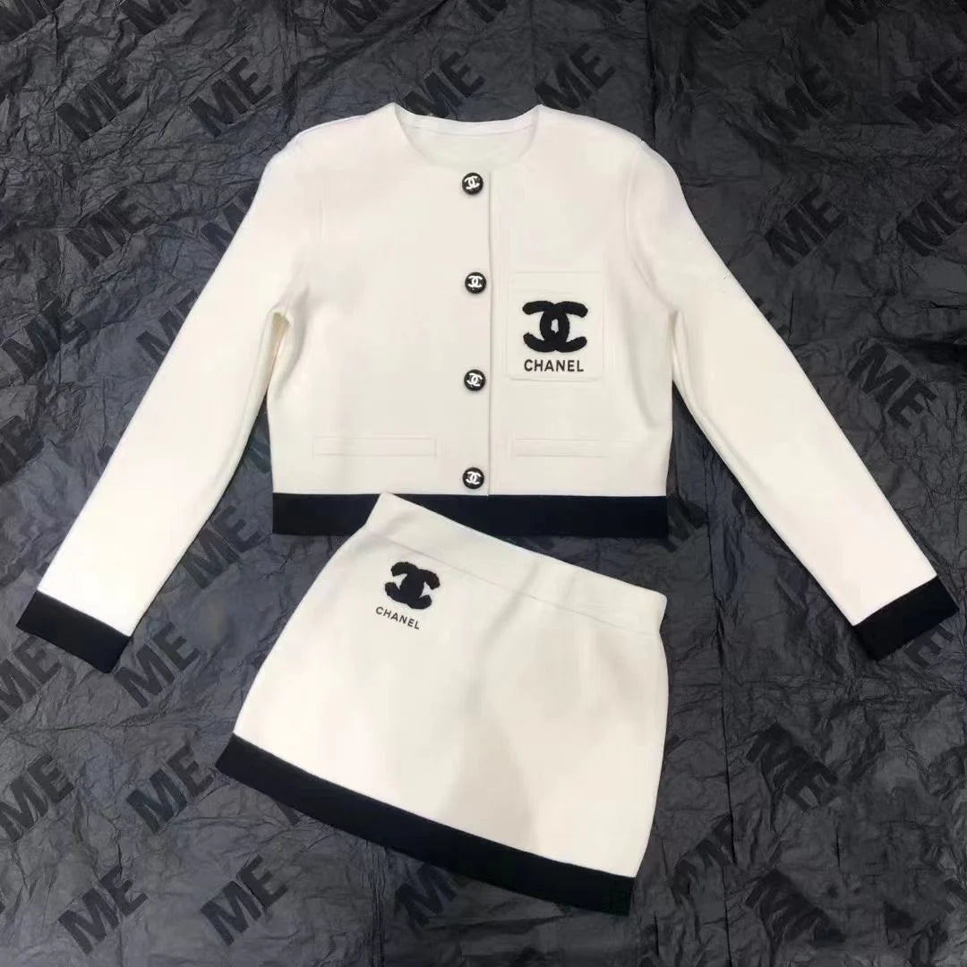 New Women's Clothing French Knitted Cardigan Sweater Skirt Fashion Two-Piece Suit 1024030607