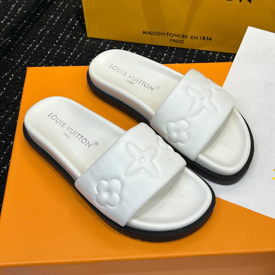 Classic New Flat Flip Flops 1025070210