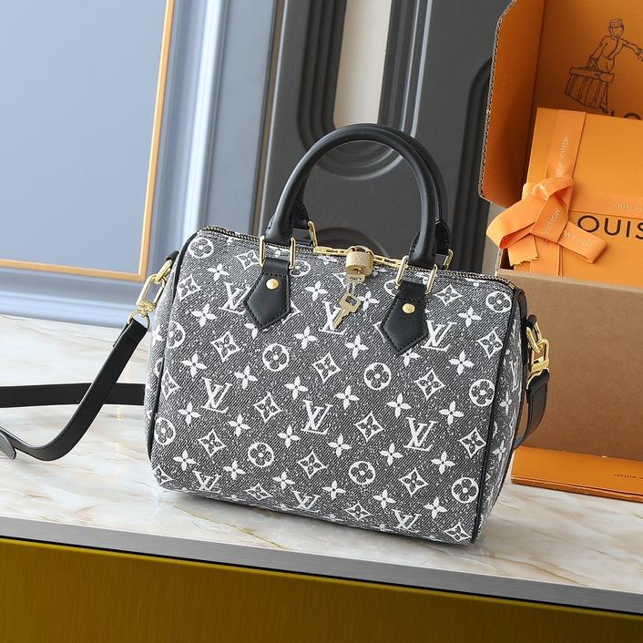 Handmade Leather Speedy Bandouliere CWT01041207