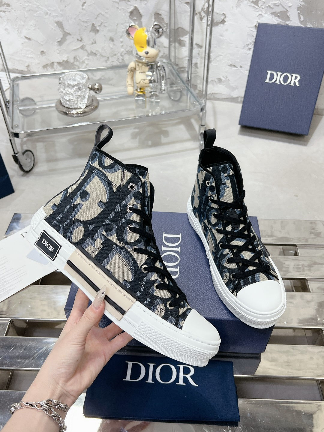 CD B23 High-Top Sneaker 1824120911