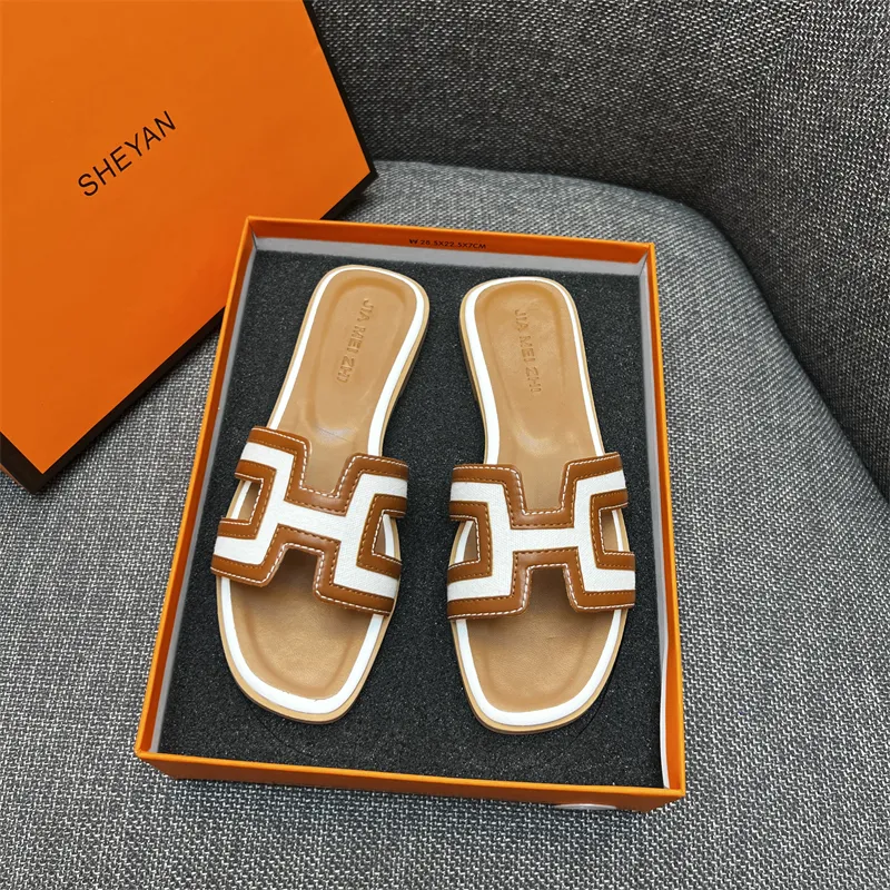 Fashion thick-soled beach slippers 9000904002