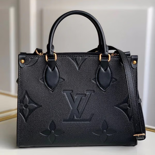 Lvv Reverse Monogram Giant Onthego Voyage 0725101103