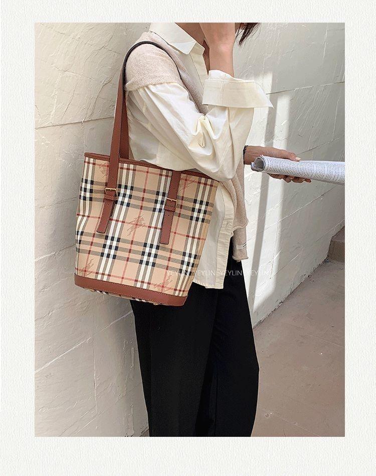 New Bucket Shoulder Handbag Fashion Versatile Classic Check Women's Bag 1024031513