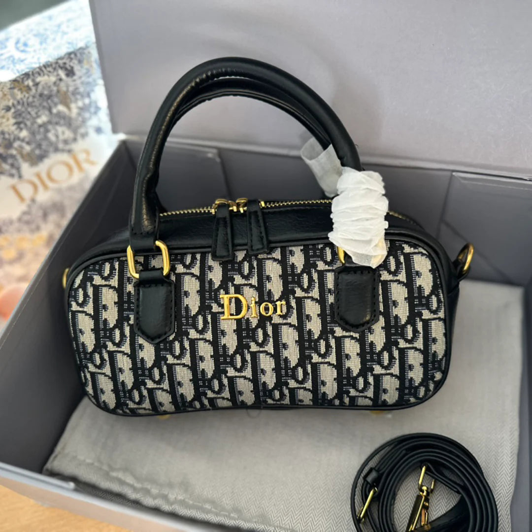 New Fashion Versatile Crossbody Bag 1024032631