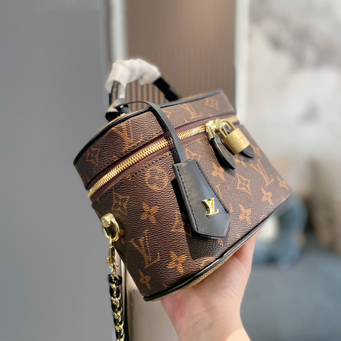 Presbyopia Retro Cosmetic Bag 031702