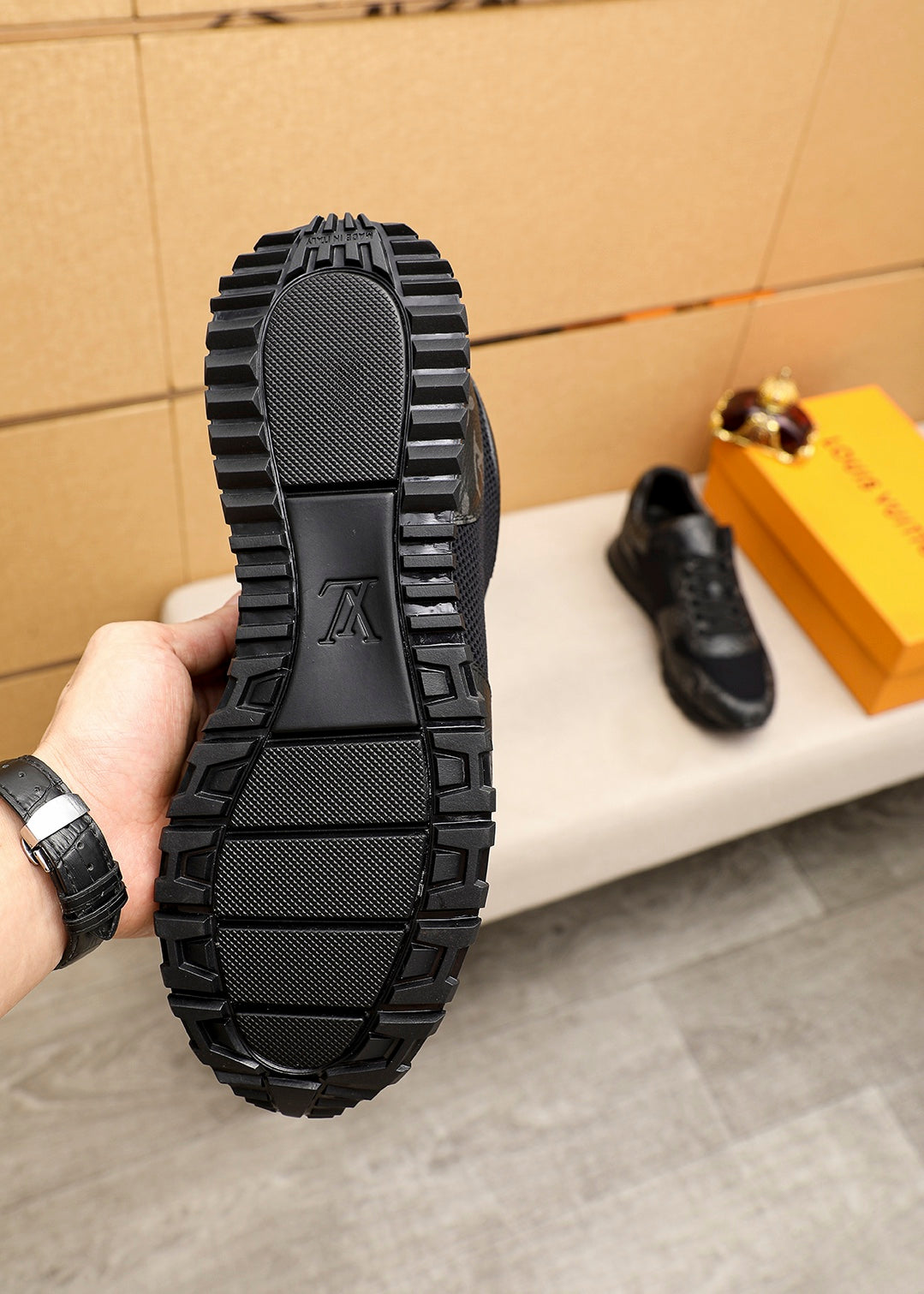 LVV top fashion printed breathable sneakers 0724112003