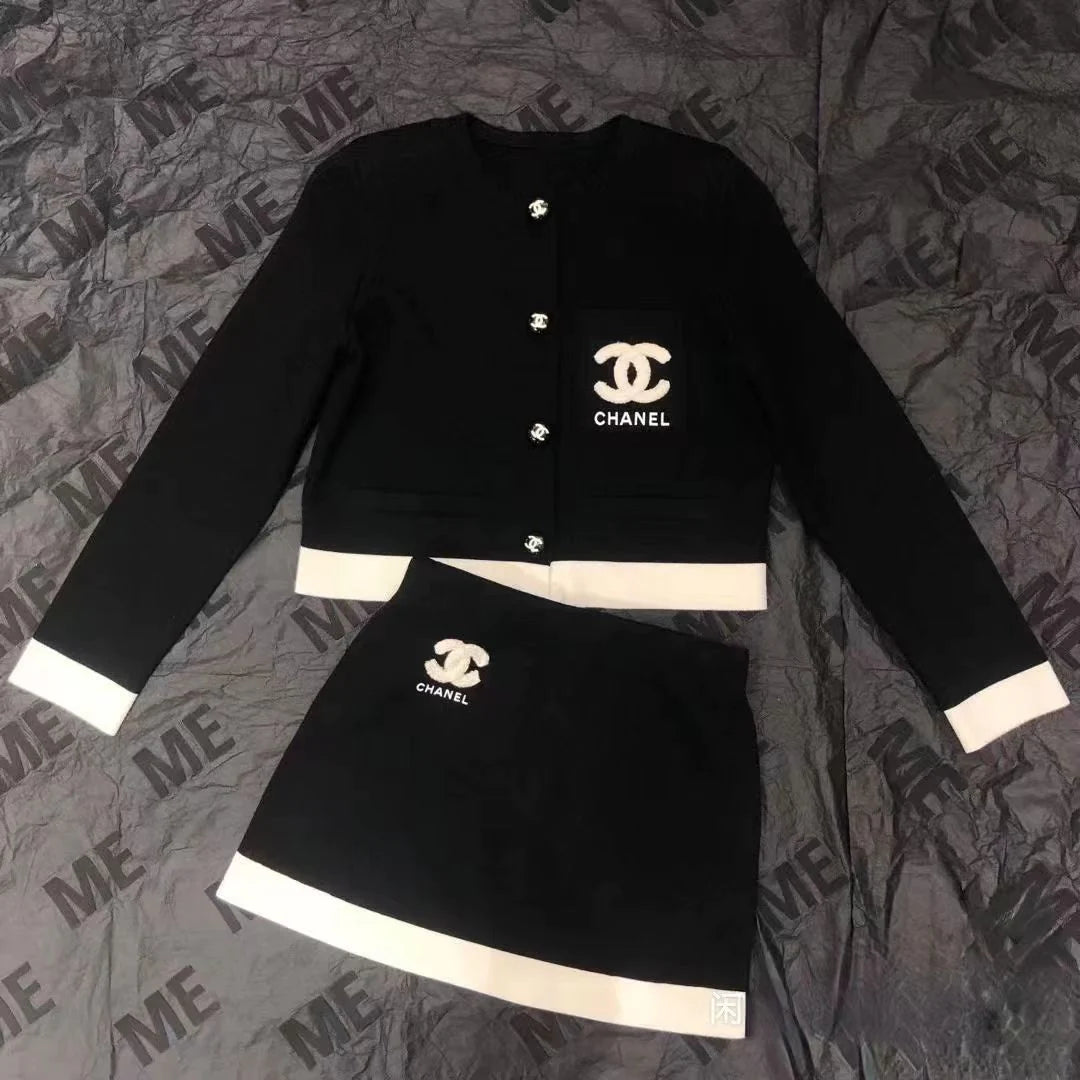 New Women's Clothing French Knitted Cardigan Sweater Skirt Fashion Two-Piece Suit 1024030607