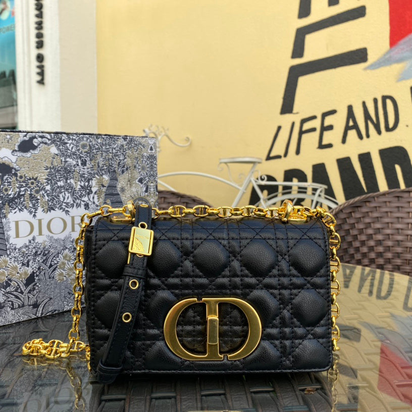 R Caro 5 colors XC16051001