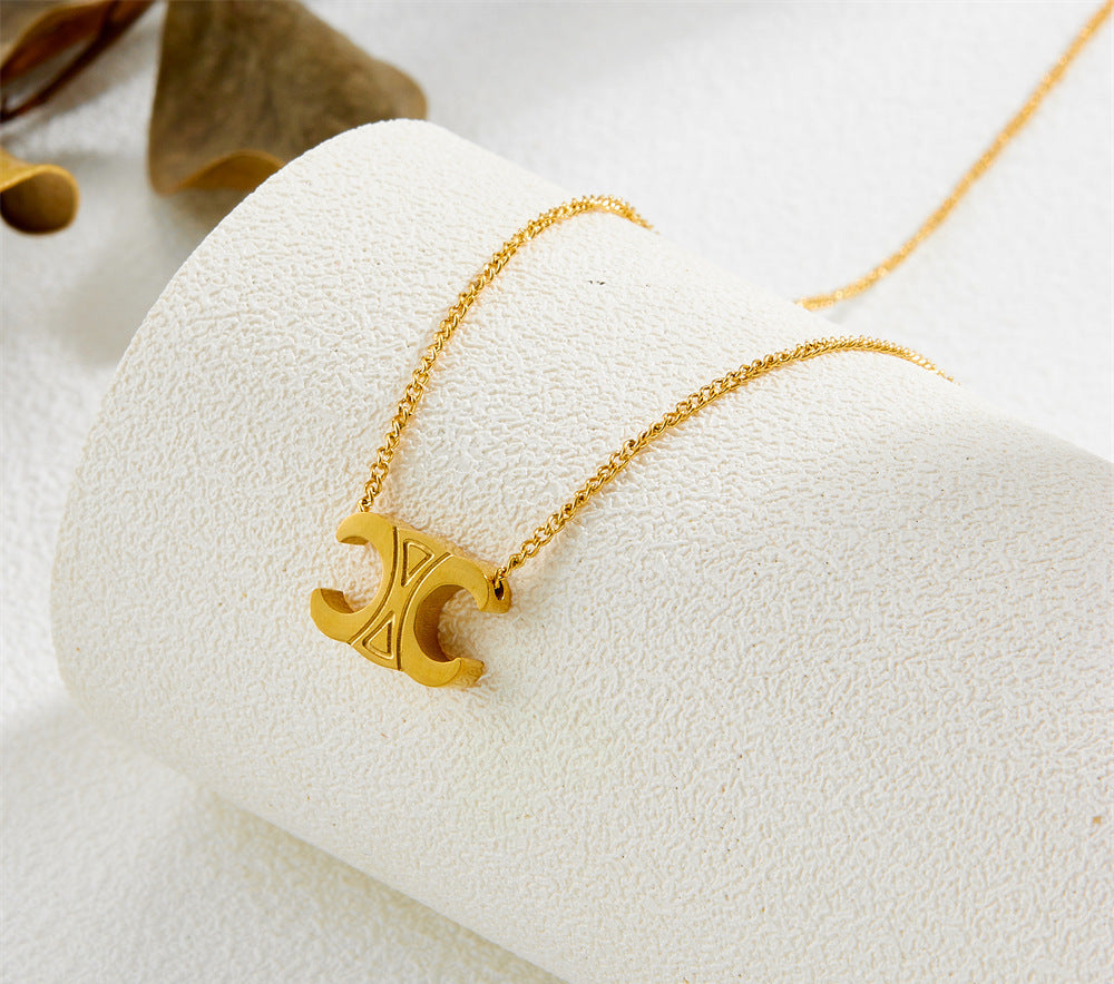 Arc de Triomphe necklace 2025081215