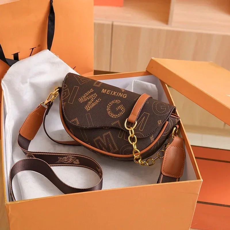 Minimalist retro crossbody bag 2025073108