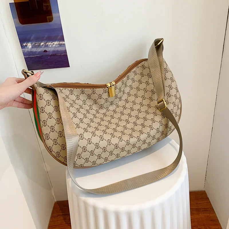 Large-capacity shoulder crossbody bag 2025080807