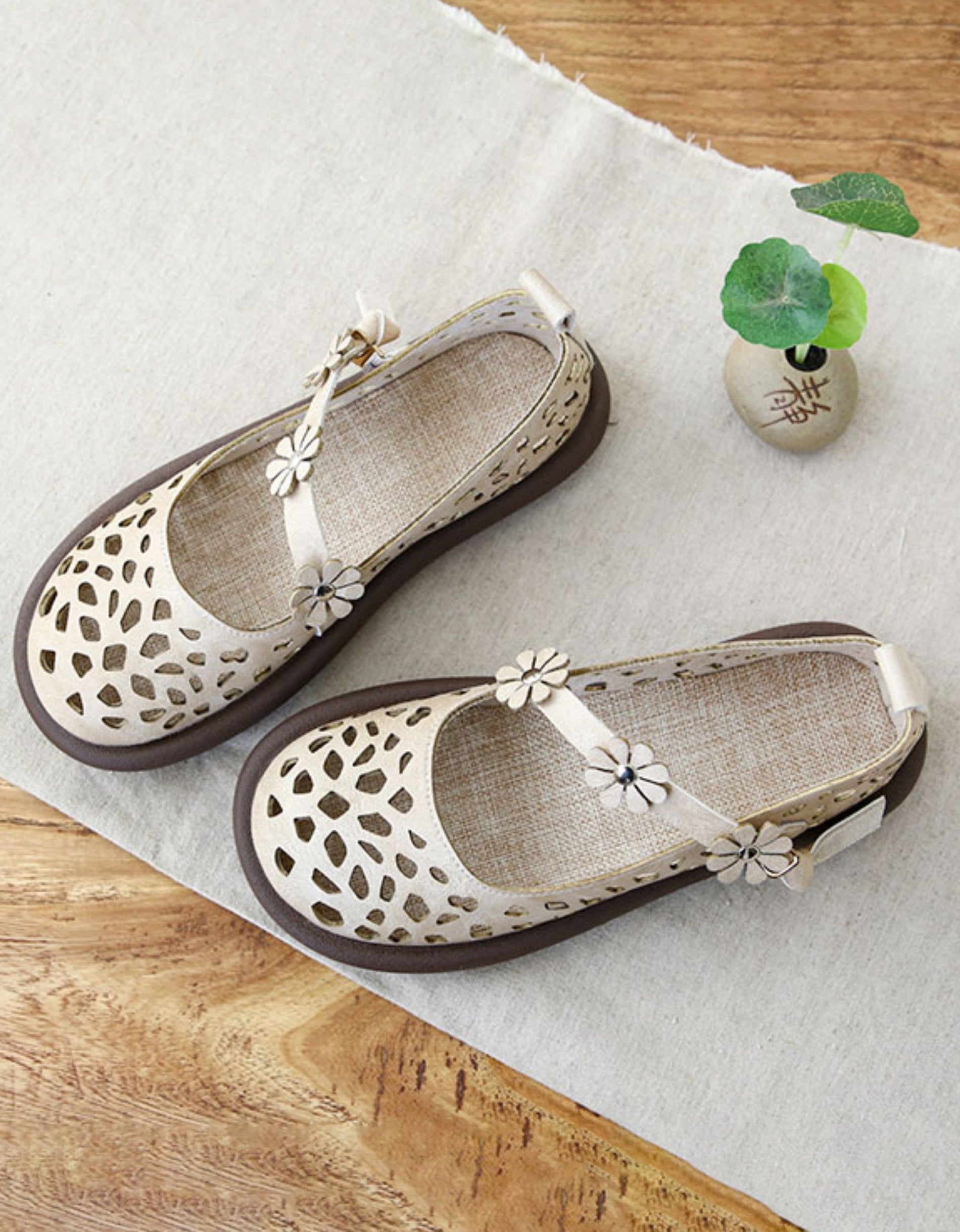 Comfortable Summer Hollow Wide Toe Box Sandals