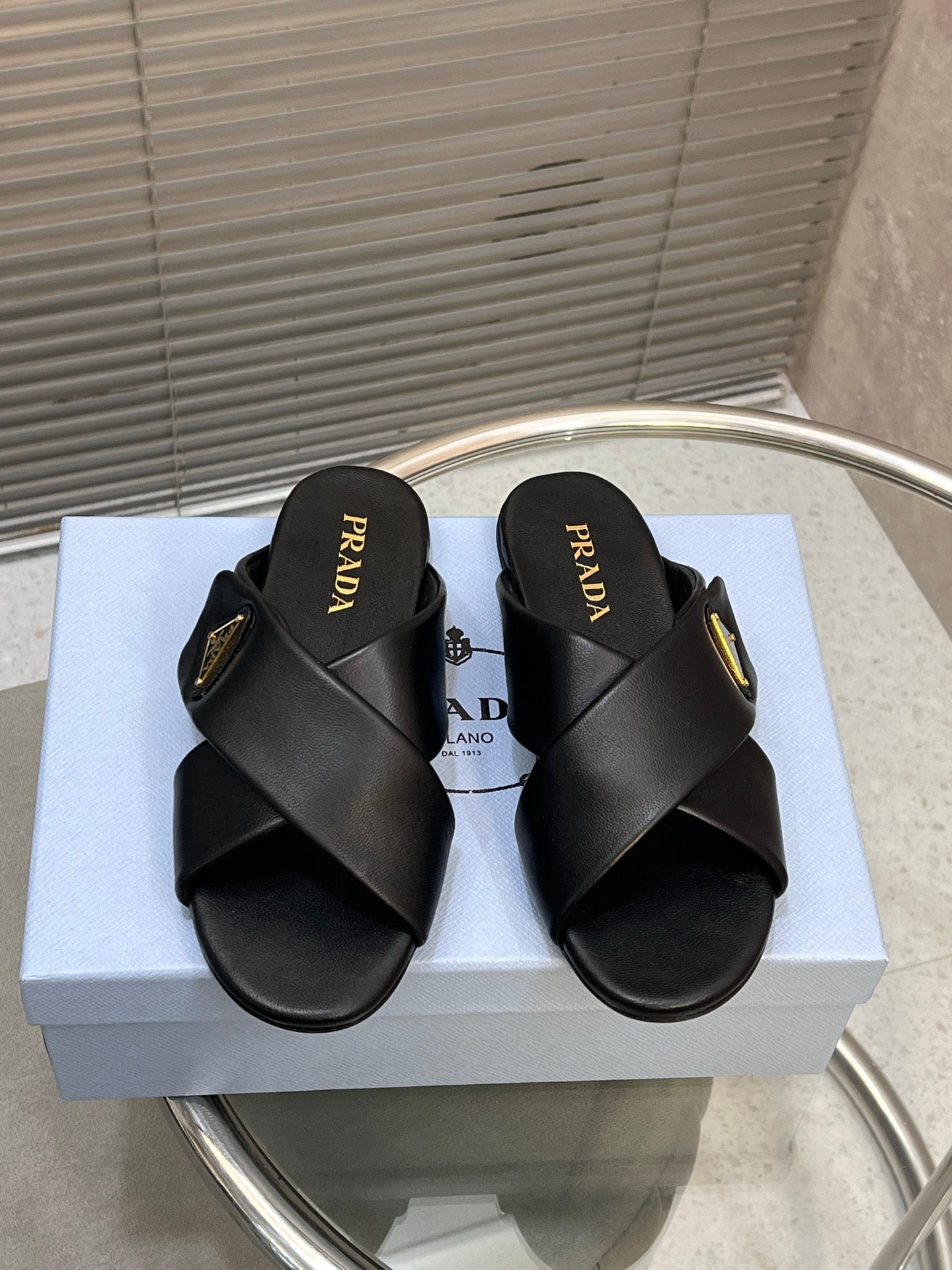 PRD Spring and Summer new crossover slippers 0725061618