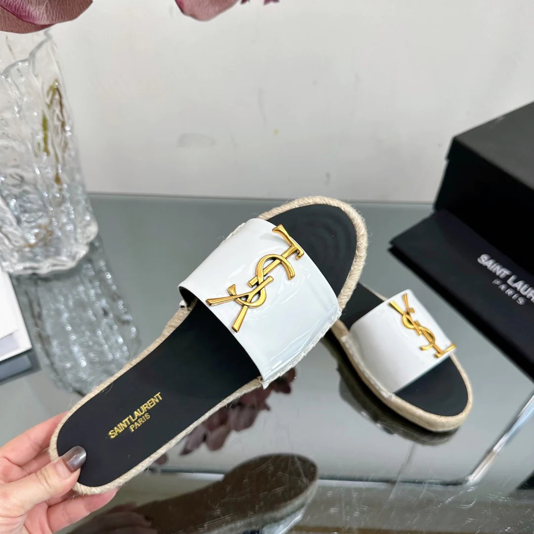 New fashionable and versatile casual sandals 0724030509