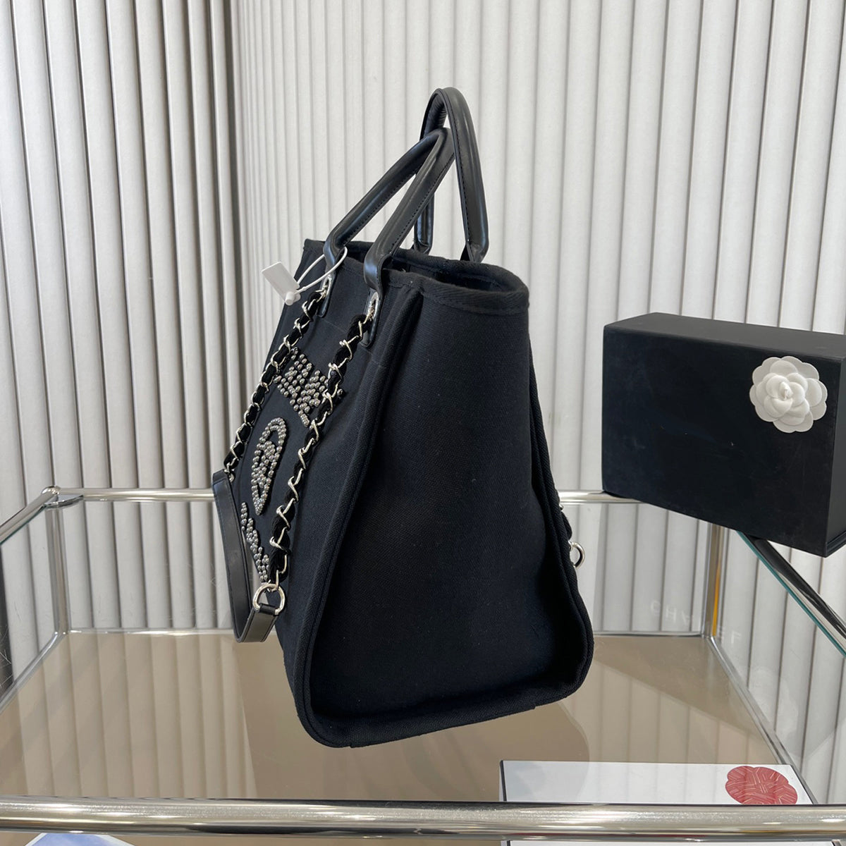 Lightweight and large capacity fashionable bag WLF10040423