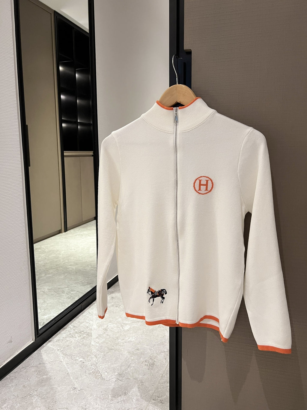 HH Fashion jacquard knit suit 0724101109