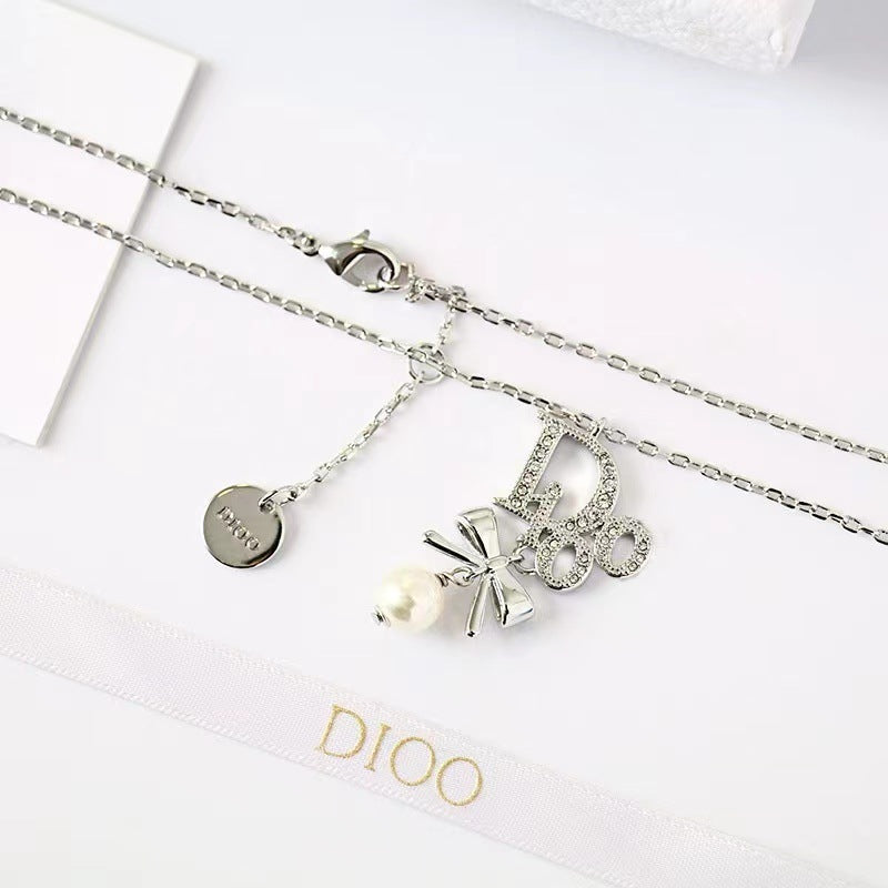 Fashionable Diamond Pearl Necklace Bow Necklace X091112