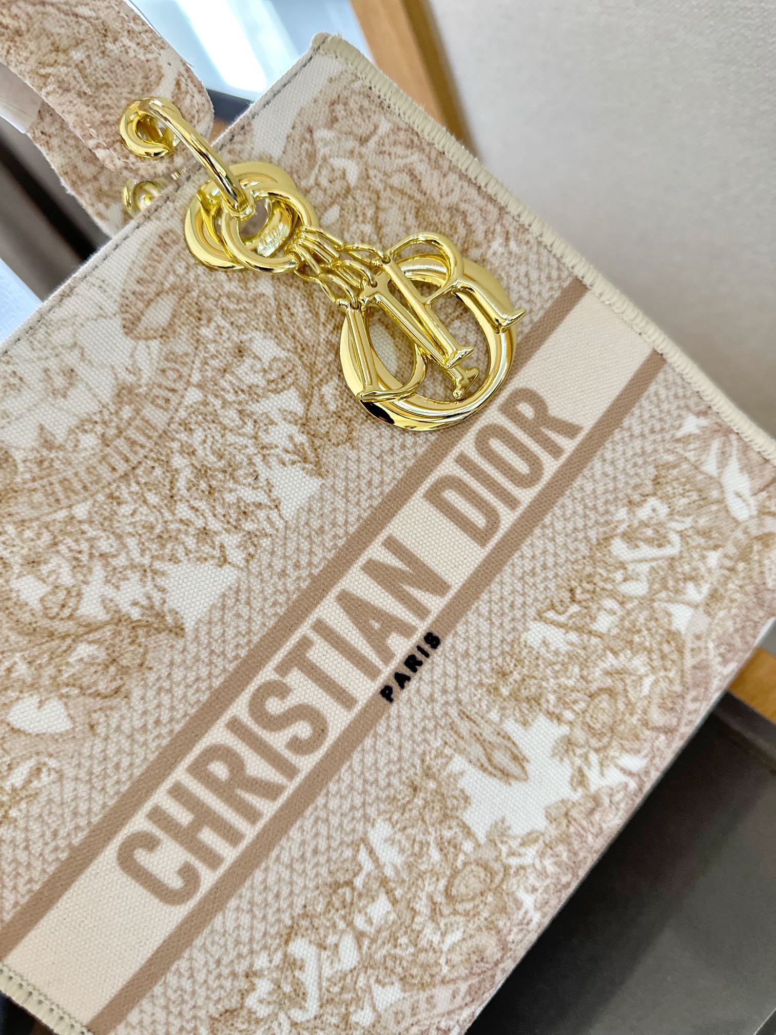 Classic ladies handbag 1824041111