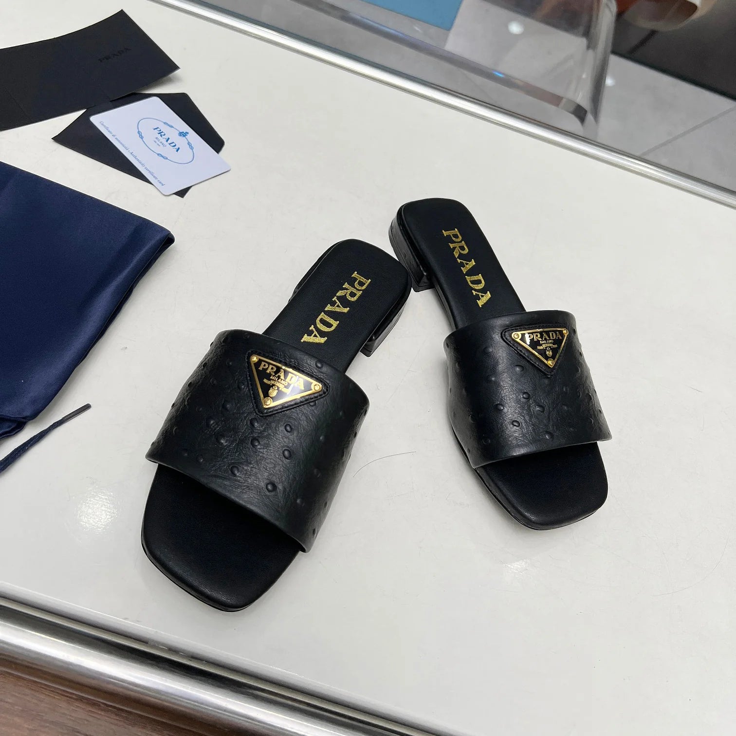 New fashion and versatile flip-flops 1025062404