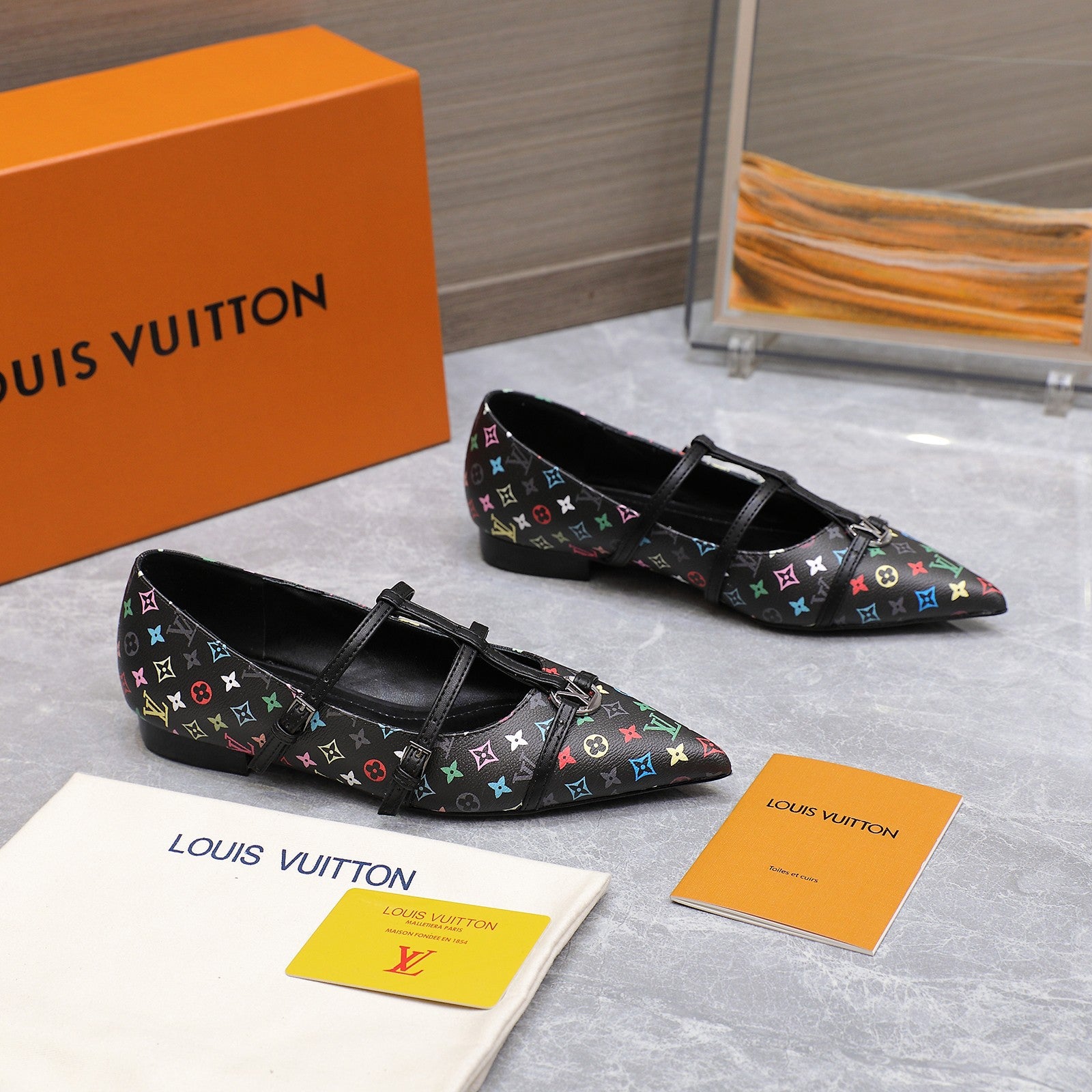 Lvv25ss new pointed-toe flat sandals 0725102306