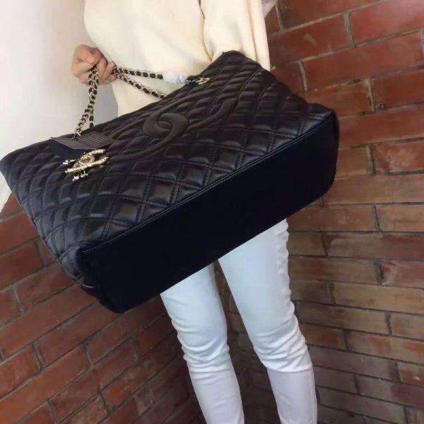 New Fashion Versatile Handheld Crossbody Bag 1023122116