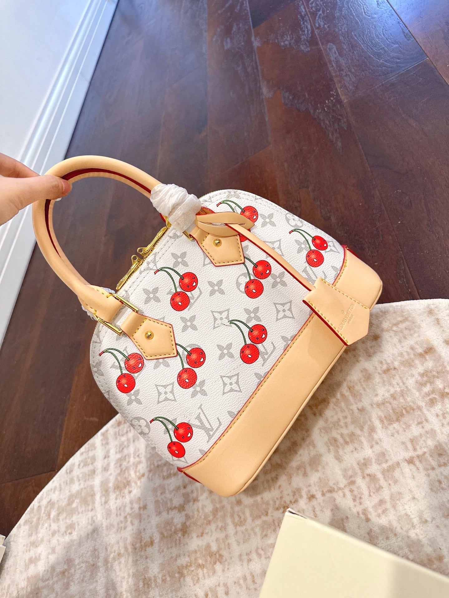 Lvv fashion cherry shell bag 0725071804