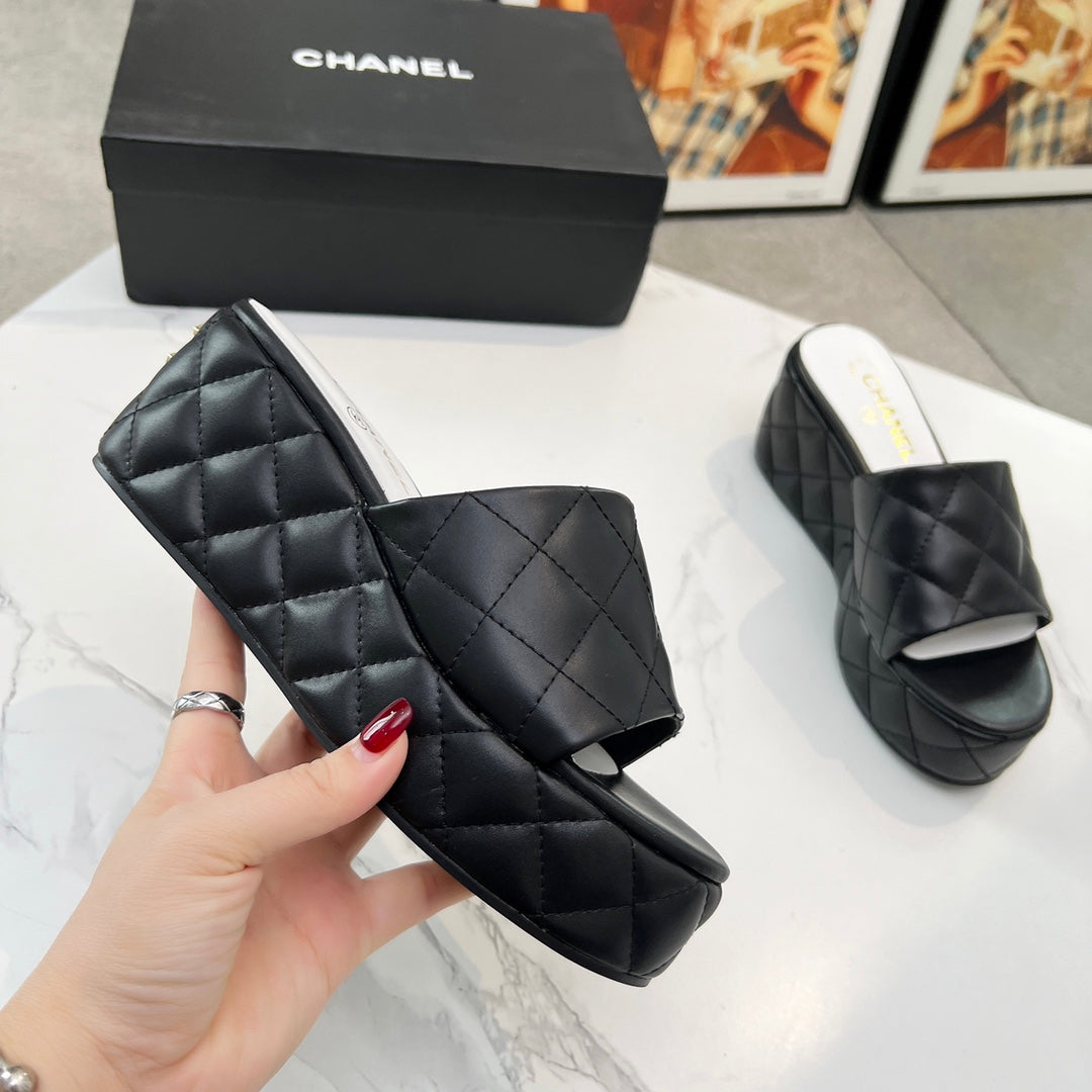 Chane1 top fashion thick-soled rhombus slippers 0724030808