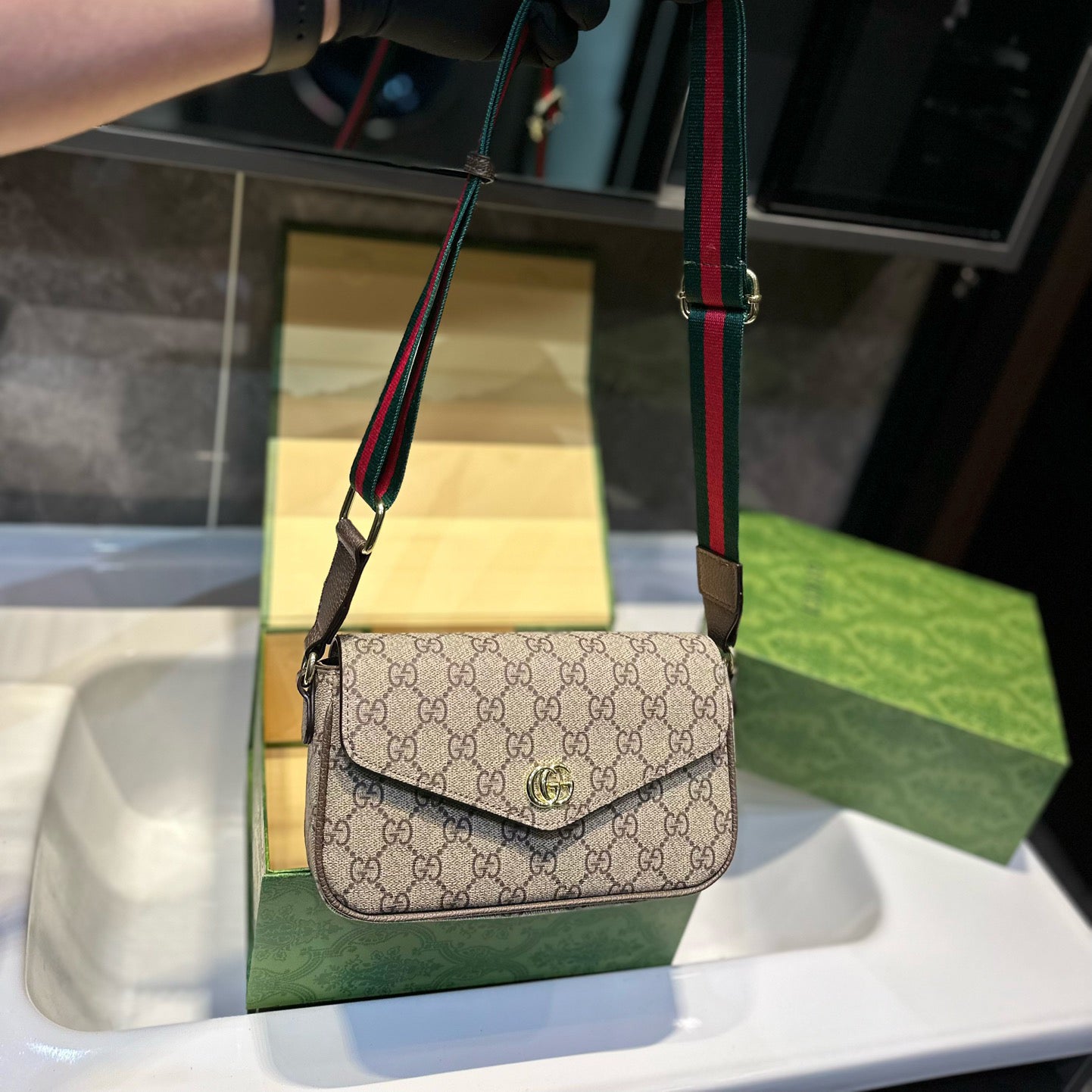 Petite GG series handbag shoulder bag 0724051502