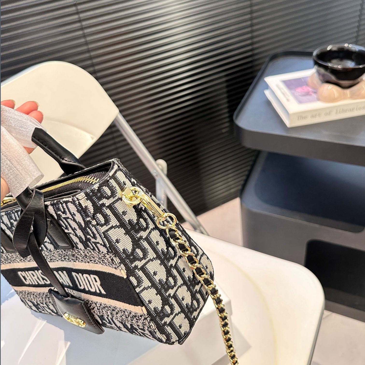 DIO New Size Tote Bag XC24092430