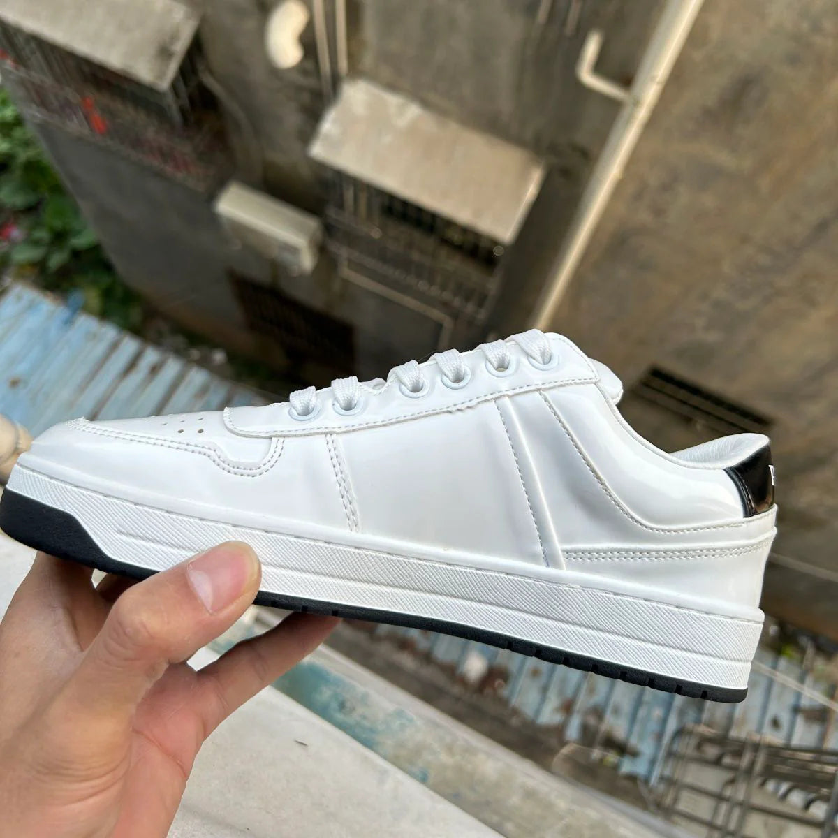 P New Women's Shoes Casual Shoes Triangle Buckle Lace-up Sneakers 1024060508