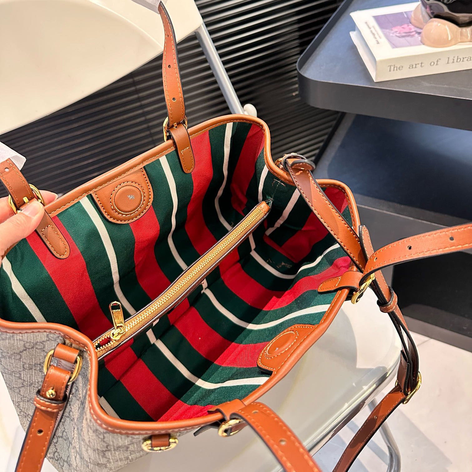 G Emblem Tote Bag 1824081210