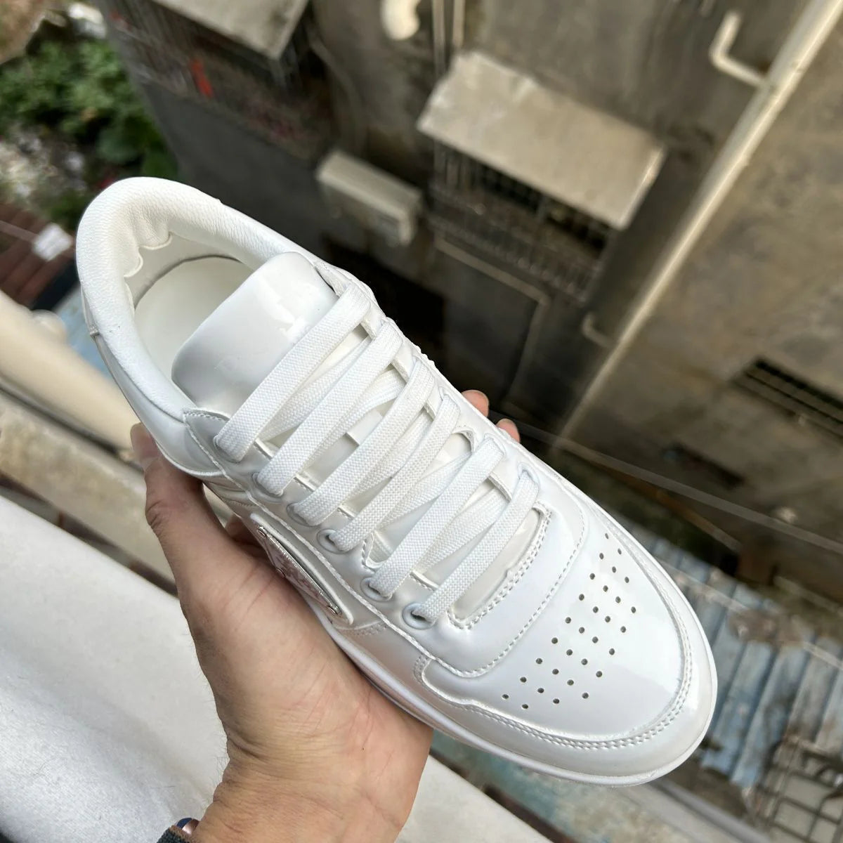 P New Women's Shoes Casual Shoes Triangle Buckle Lace-up Sneakers 1024060508