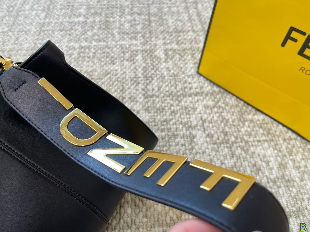 FD Peekaboo bag 1824062413