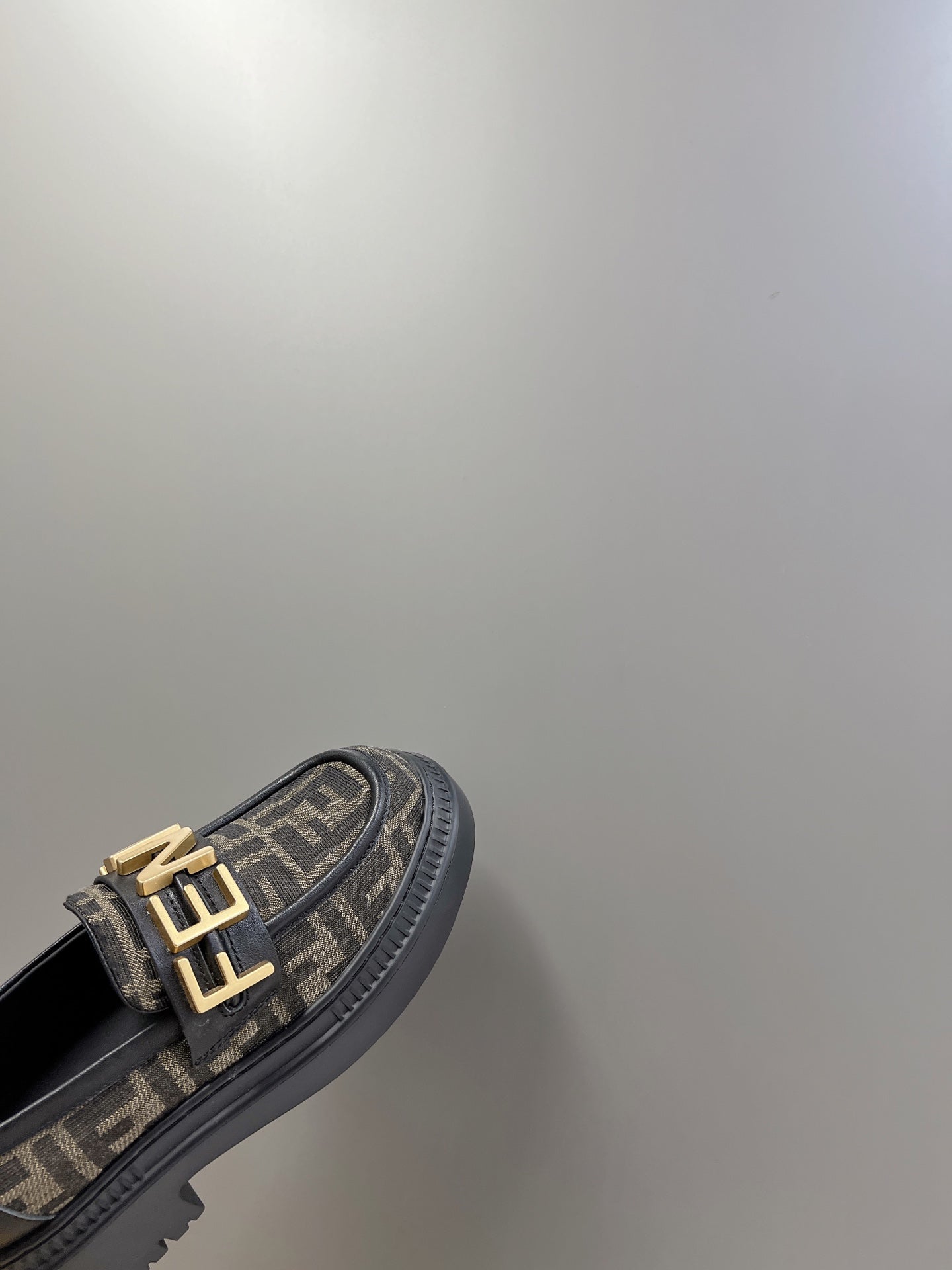 Letter buckle loafers XC0123072818