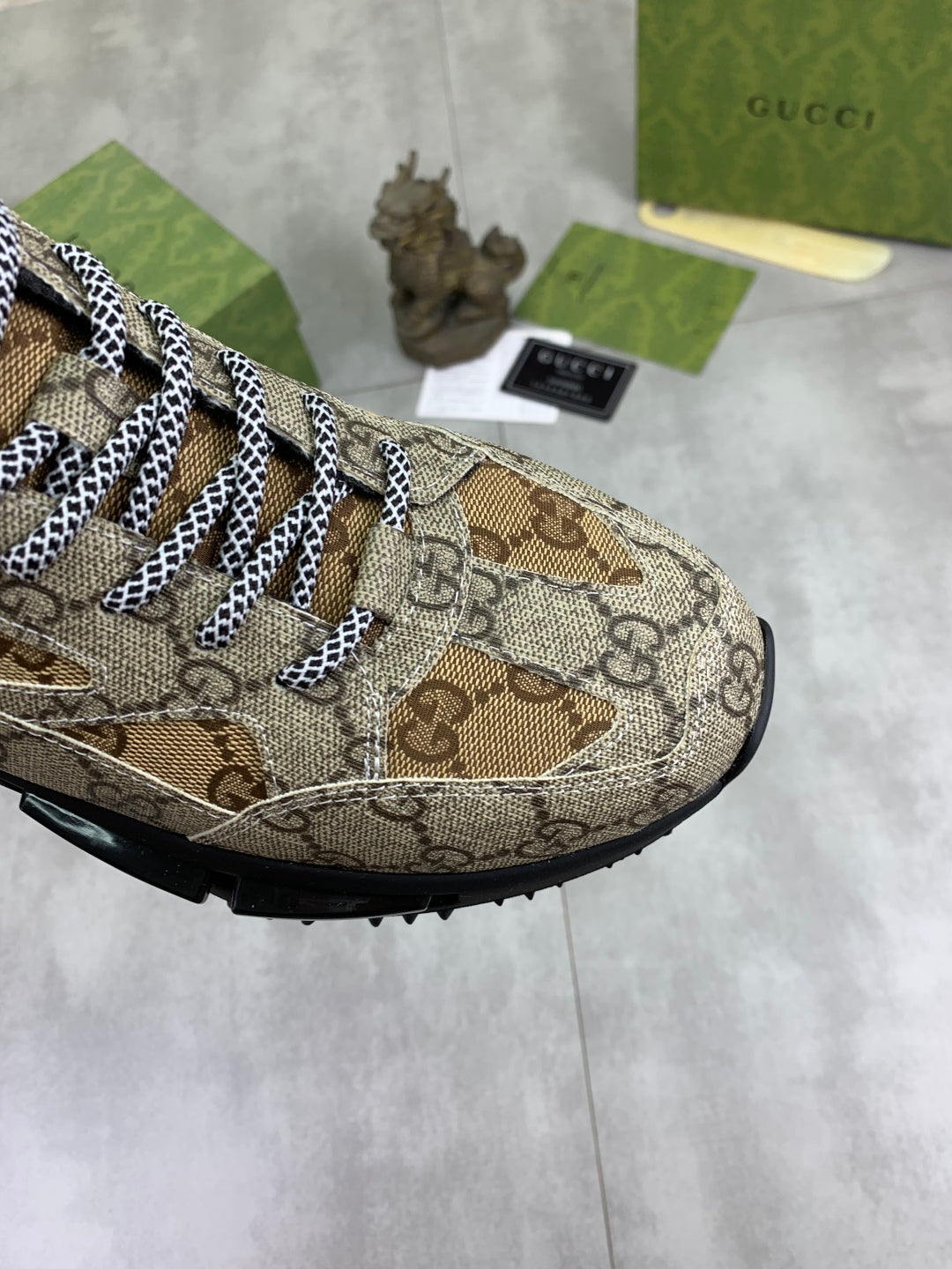 GG men's casual sneakers with print 0725062701