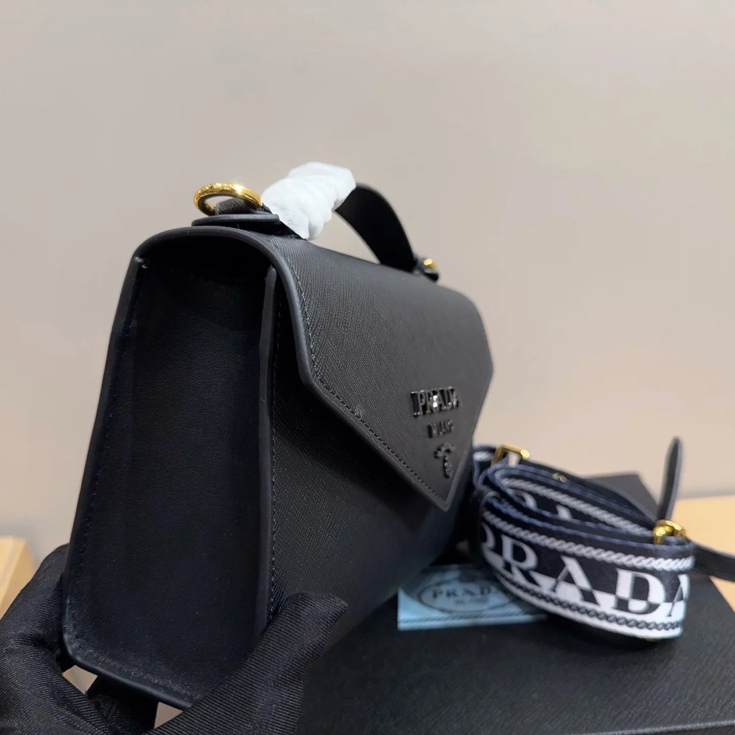 Colorblocked mono crossbody bag 1025070403