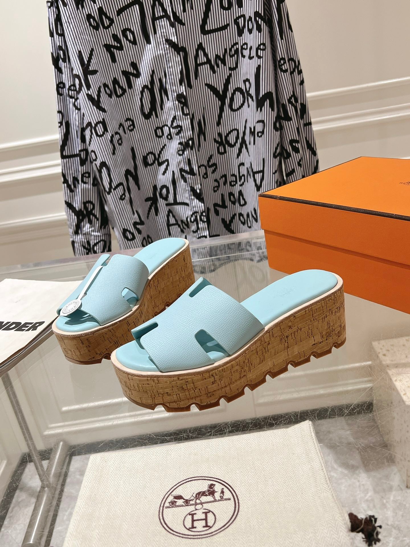 HM thick-soled platform slippers with wooden bran soles 0724082803