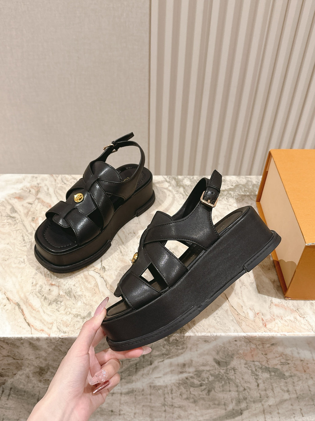 Lvv fashion thick-soled sandals 0725042802