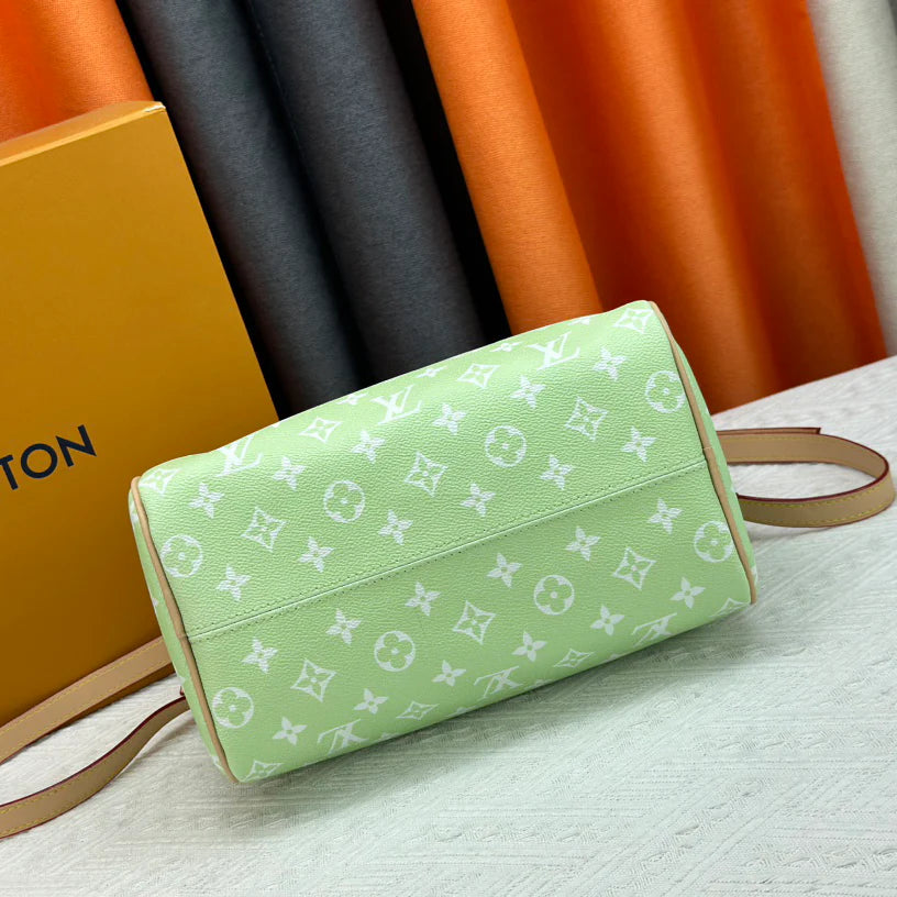 Stylish Soft Cowhide Leather Handbag 1025062315