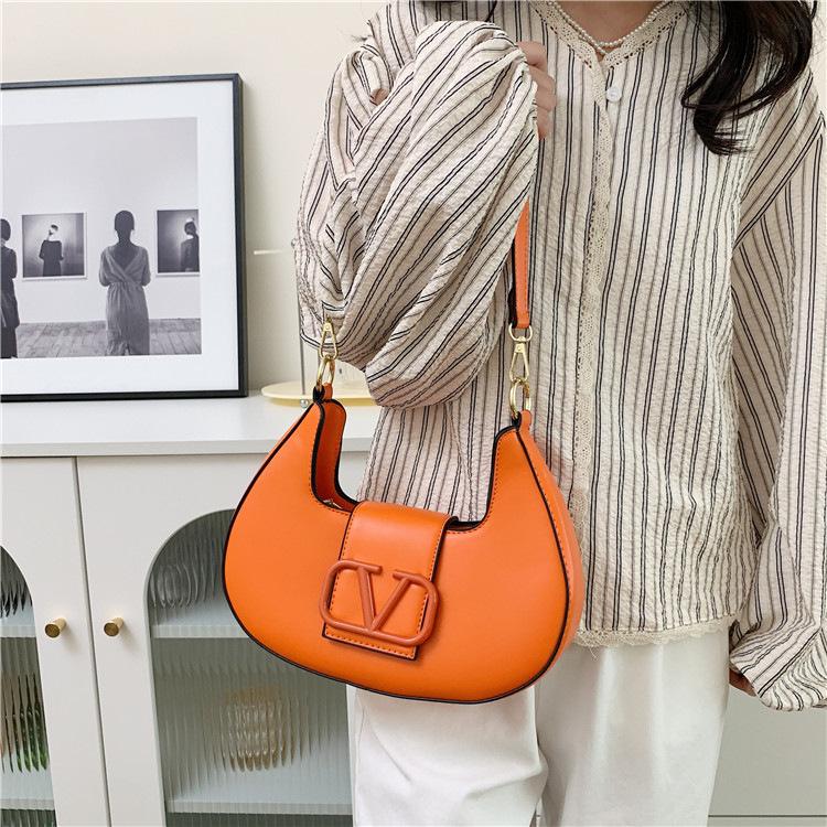 New Solid Color Litchi Underarm Bag Fashion Shoulder Bag 1024051518