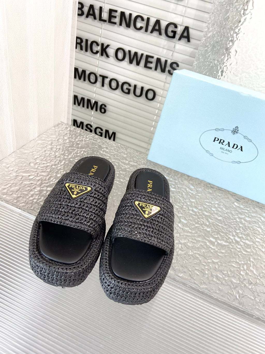 Spring and summer new style woven thick-soled triangle buckle strap slippers 0724032001