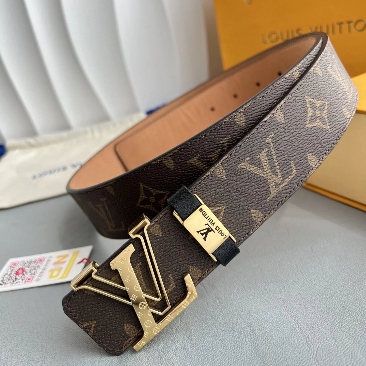 Lv Luxury Genuine Leather Men’s Belt 1025010736