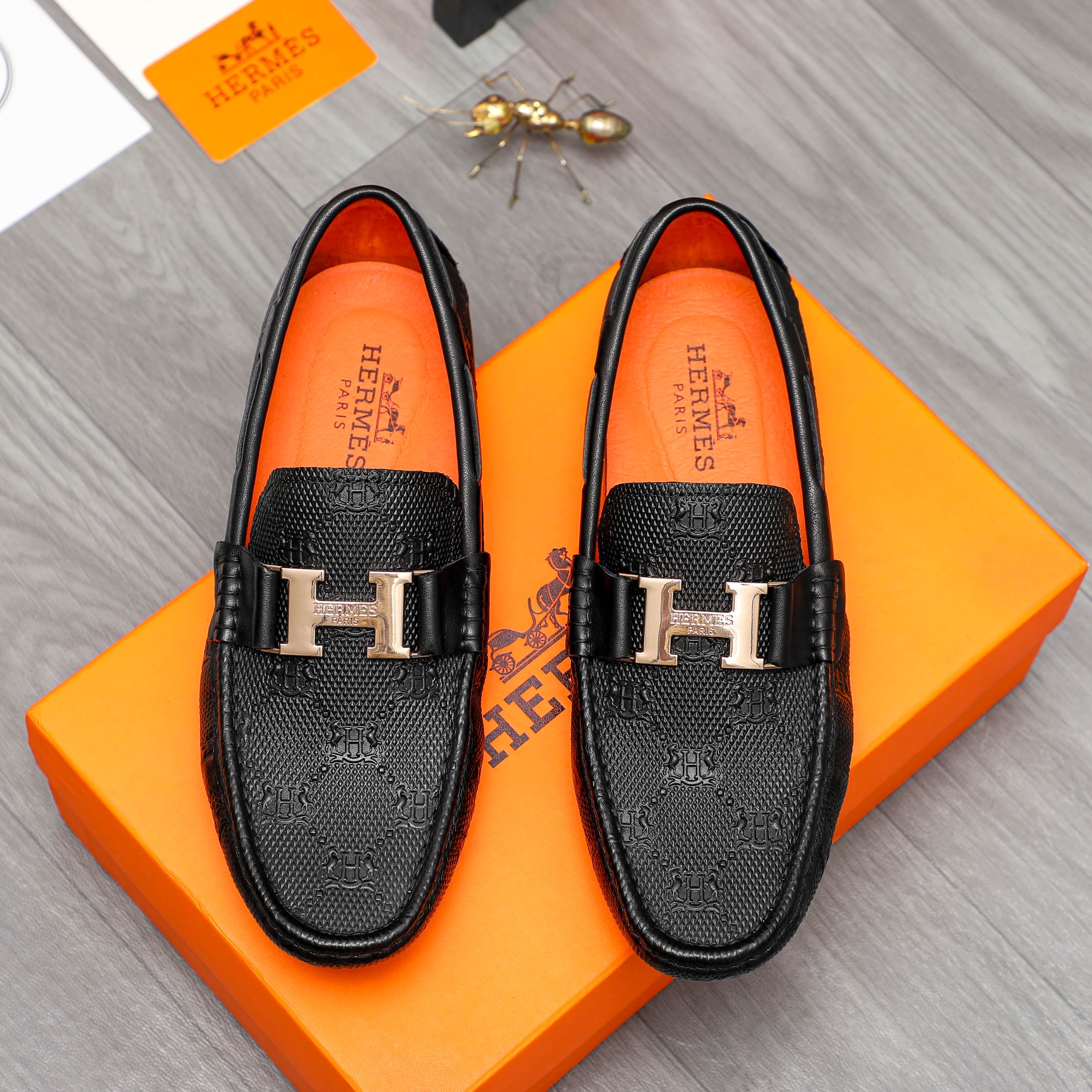 New fashion and versatile business loafers 1024040101
