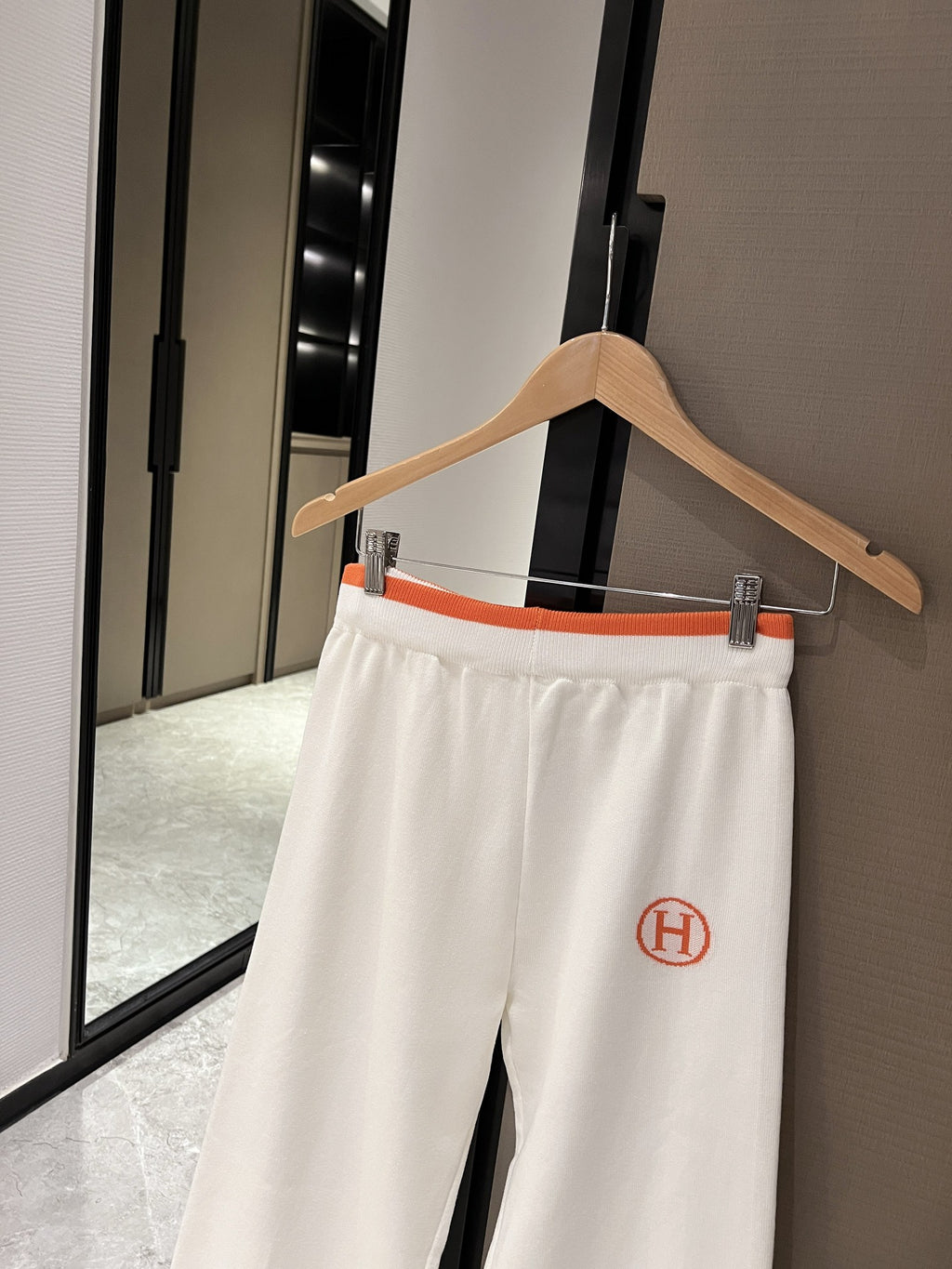 HH Fashion jacquard knit suit 0724101109